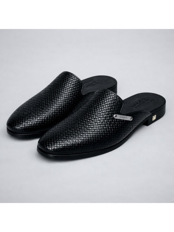 Richwanaz Woven‑Texture Pointed Half Shoe | Black